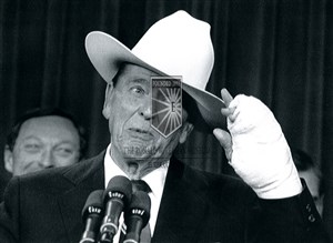 Image description is not available for 1994.177
